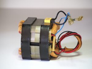 CONJUNTO ESTATOR Y EJE INDUCIDO TRITURADOR